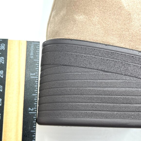 Bzees Womens Size 8.5 Other Half Light Brown Microsuede Ankle Boot Booties Shoes - Picture 11 of 13